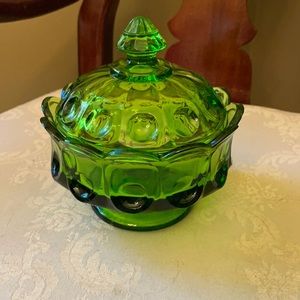 Westmoreland Thumbprint avocado depression glass covered candy dish in EUC